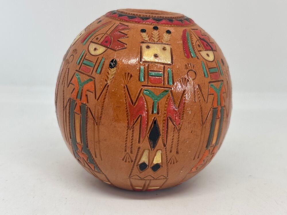 Signed IW Ken & Irene White Navajo Pottery 3.5" Seed Jar Etched Painted Figures